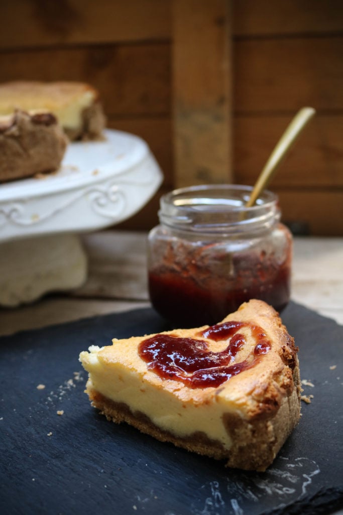 Keto cheesecake with homemade sugar free jam.