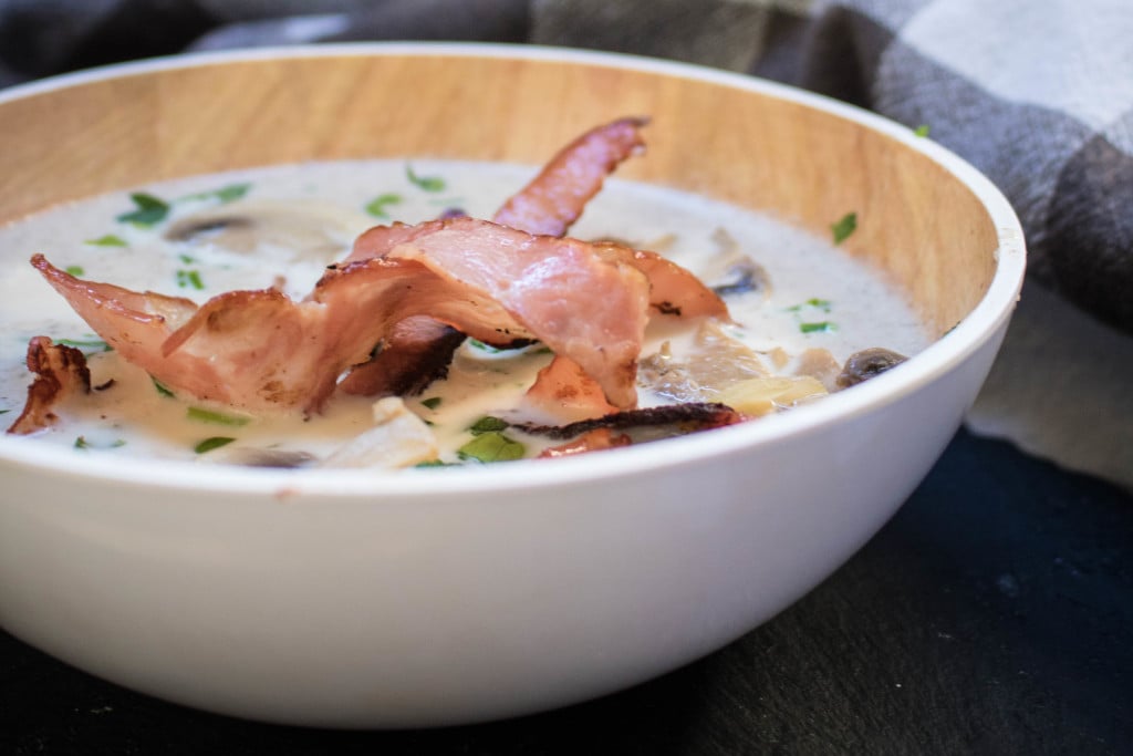 creamy mushroom soup in an eco bowl