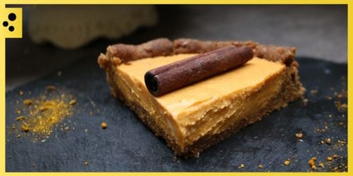 Featured image for recipe on thanksgiving keto pumpkin pie with homemade pumpkin puree