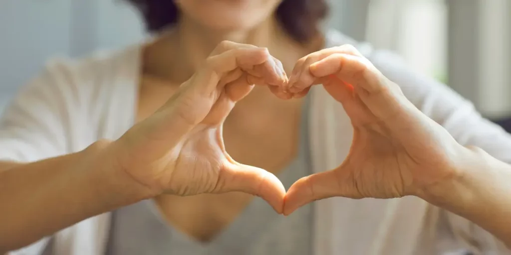 featured image for article on coq10 vs fish oil for heart health