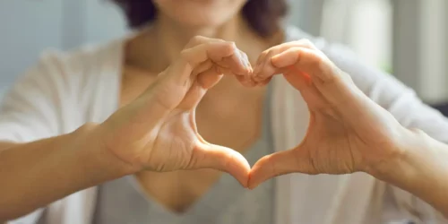 featured image for article on coq10 vs fish oil for heart health